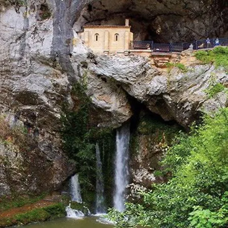 فندق Gavitu 3*